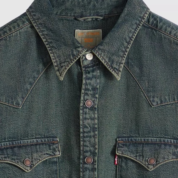 Vintage Inspired Levi’s Barstow Western Denim Shirt